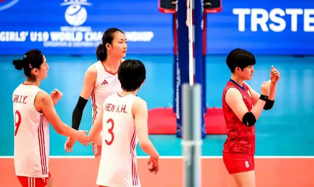 企鹅体育-失误送1局咋赢球？女排1环节碾压日本攻防大腿是她(谢瑶环熬刑集锦)