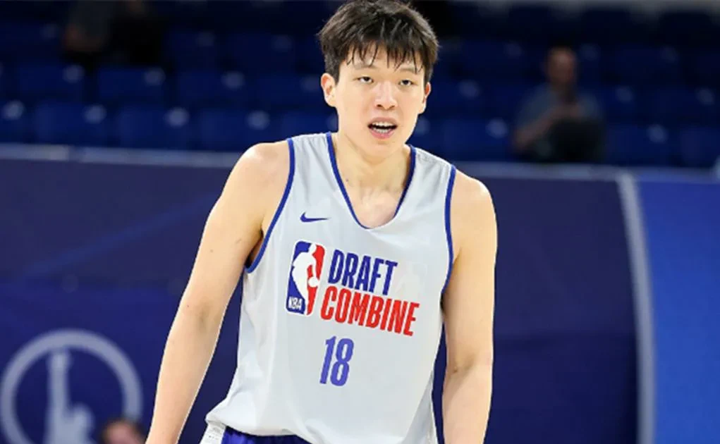 企鹅体育-包含8255美元!杨瀚森联合试训球衣拍高价仅次于状元弗拉格的词条
