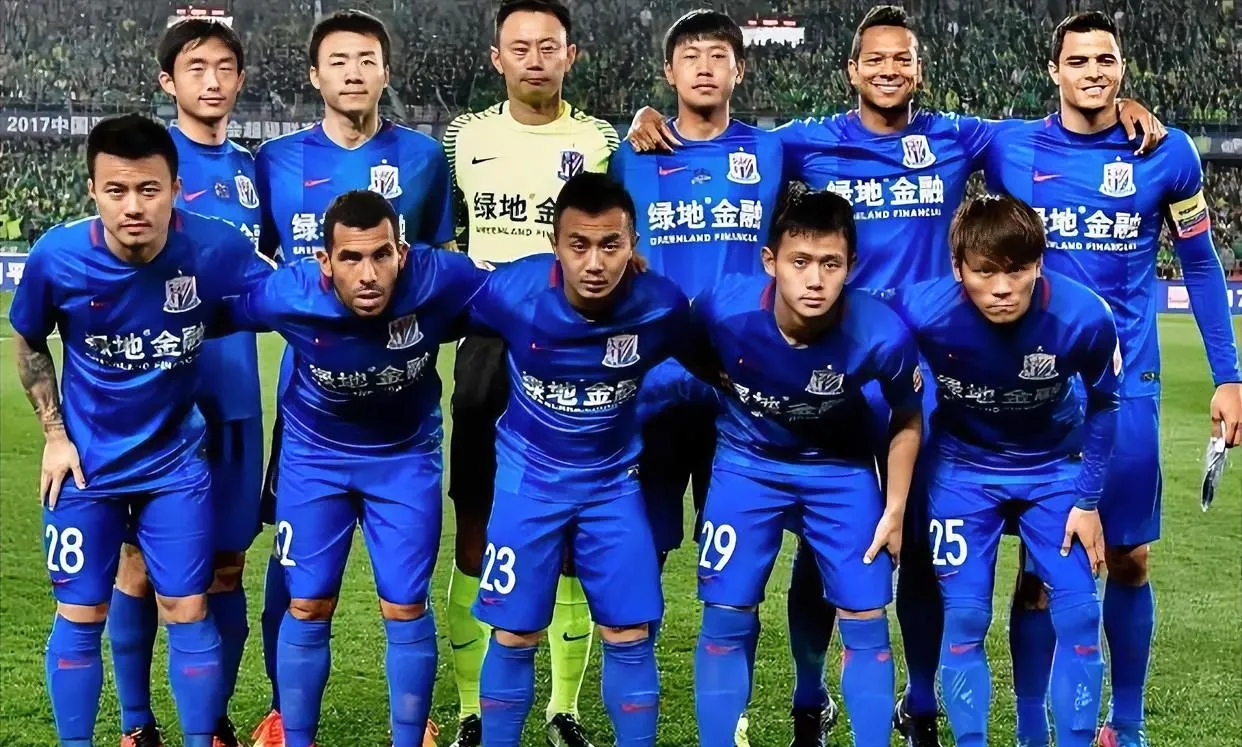 企鹅体育-申花与主教练斯卢茨基续约新合同至2027年底(申花新帅斯卢茨基)