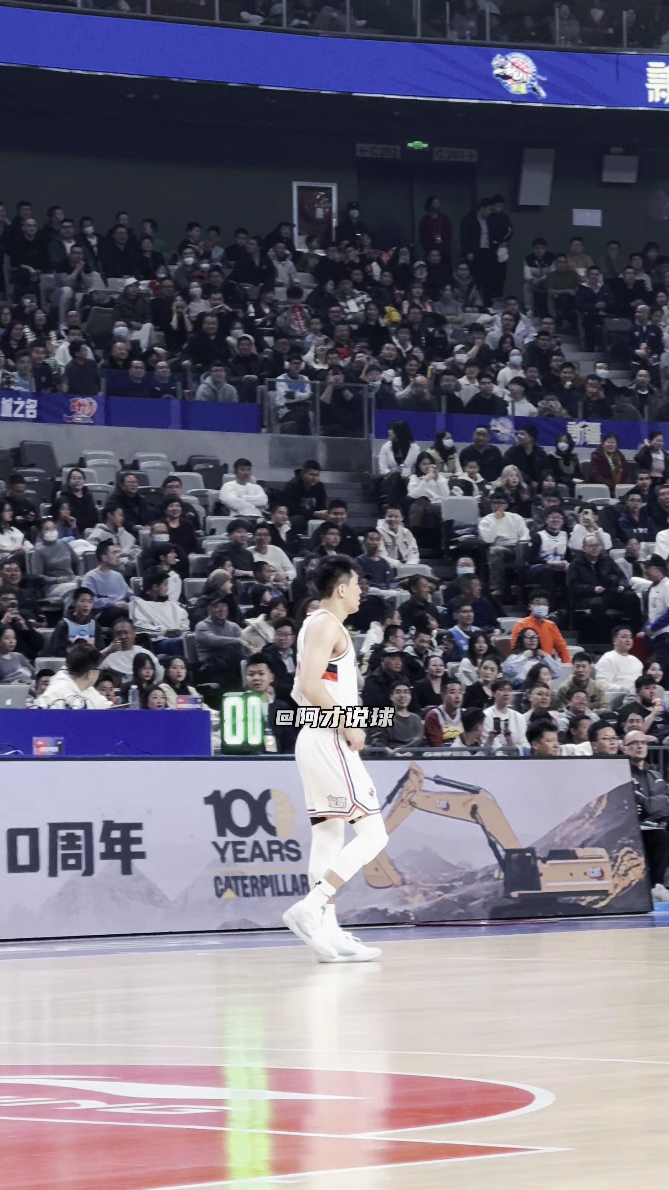 企鹅体育-阿不都15分新疆胜青岛郭艾伦27+12广州负山西(阿不都29分 新疆逆转山西终结3连败)