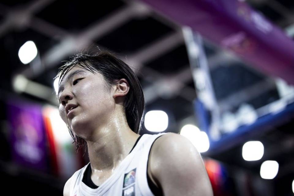 企鹅体育-韩国女篮夺得铜牌，表现抢眼(韩国女篮夺得铜牌,表现抢眼吗)