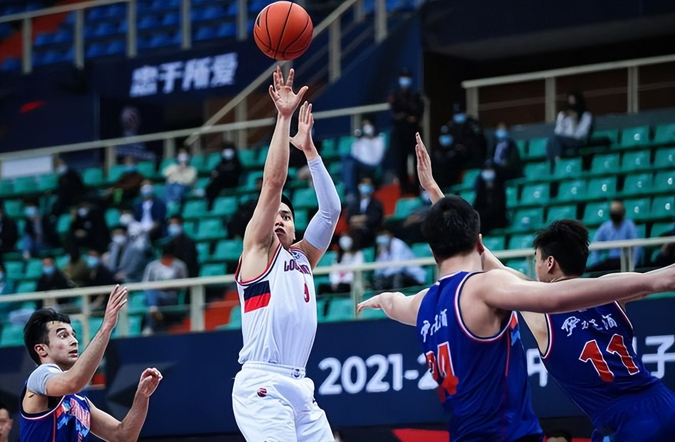 企鹅体育-澳门男篮客场惨败，主帅面临严峻挑战的简单介绍
